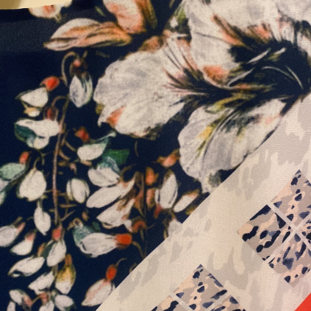 Patterned Shirt - Picture 5 of 5